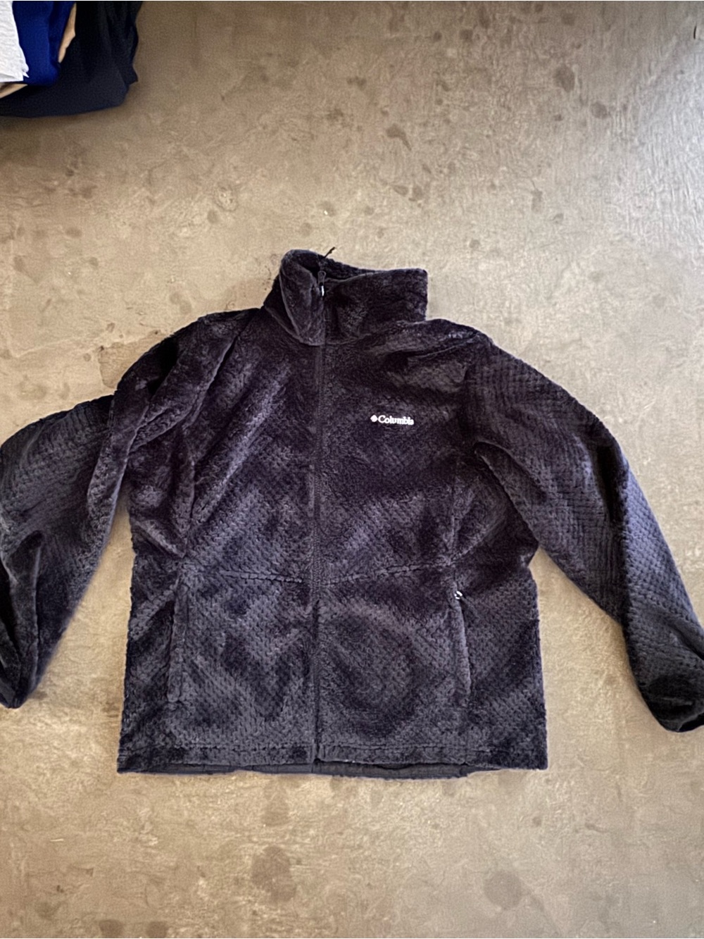 Columbia Black Fleece Jacket with Gray Label and Blue Accent